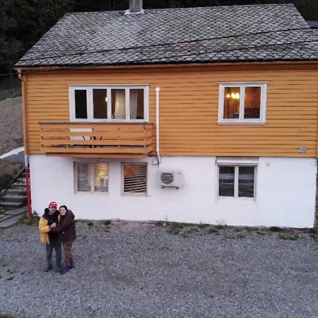 ♥️couples Getaway, Insta-lake View Apartments, 6km To Voss